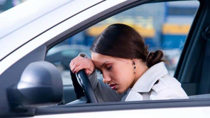 pericolo di guida in caso di sonnolenza; rischio di sonnolenza durante la guida
