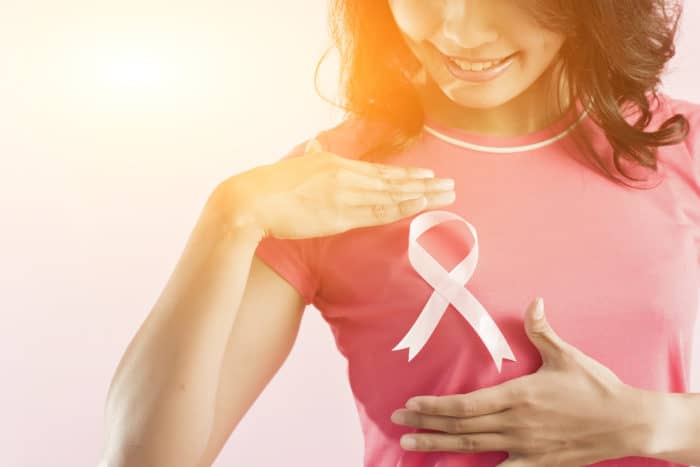 il cibo provoca il cancro al seno, i sintomi del cancro al seno, le caratteristiche del cancro al seno