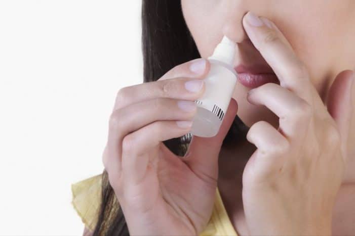 effetti collaterali dell'uso di spray nasale a lungo termine