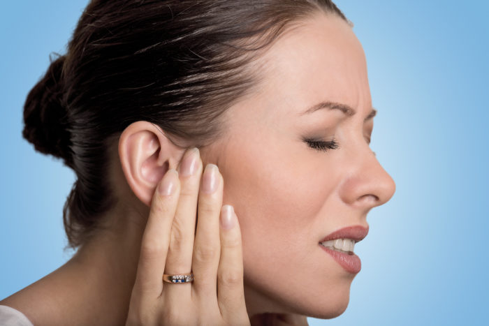 ottenere un'infezione all'orecchio adulto