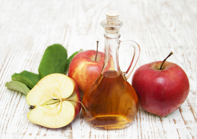 i benefici dell'aceto di mele come rimedio naturale per la psoriasi