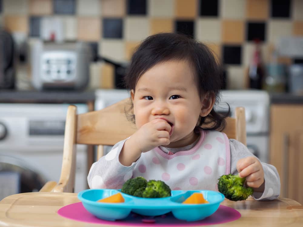 insegnare ai bambini a mangiare sano
