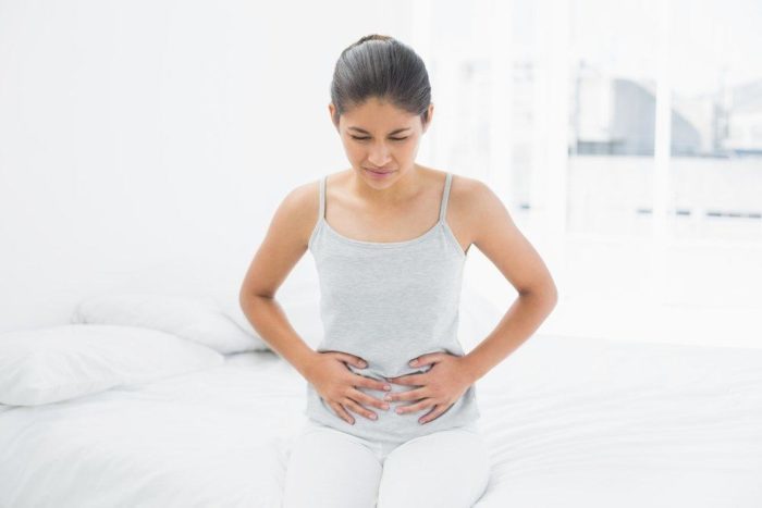 Differenziare i tipi di dolore allo stomaco in base alle cause