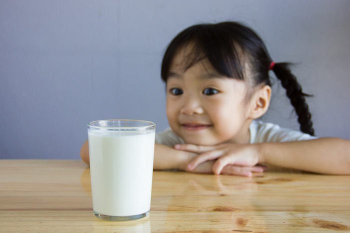 Latte alternativo per bambini con allergia al latte vaccino