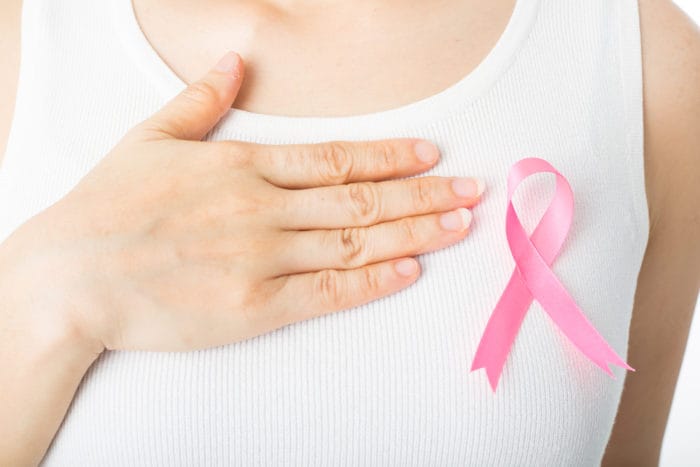 le caratteristiche del cancro al seno sono la caratteristica iniziale del cancro al seno, una caratteristica dei noduli del cancro al seno, la causa del cancro al seno, una caratteristica del cancro al seno in stadio precoce