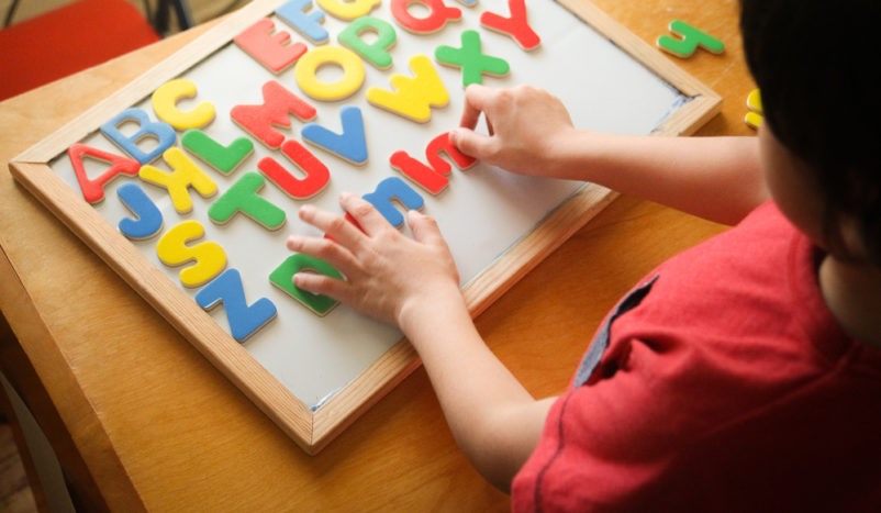 imparare le lingue straniere come terapia per bambini con autismo
