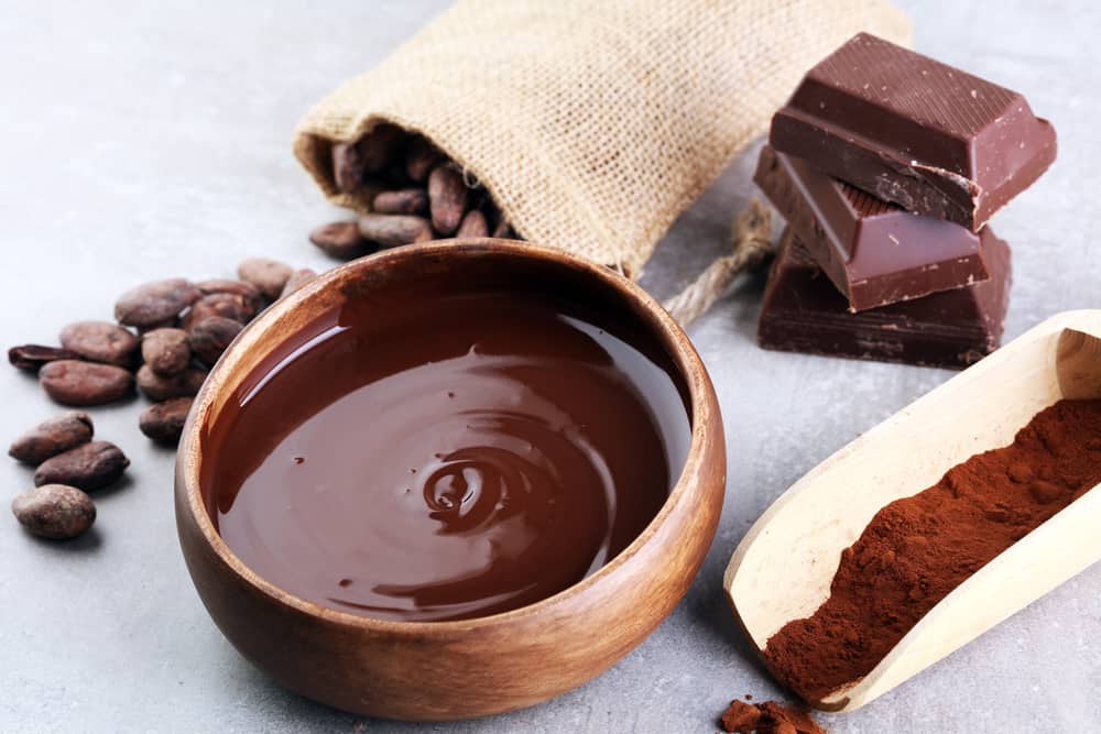 mangiare cioccolato fa bene ai malati di cuore