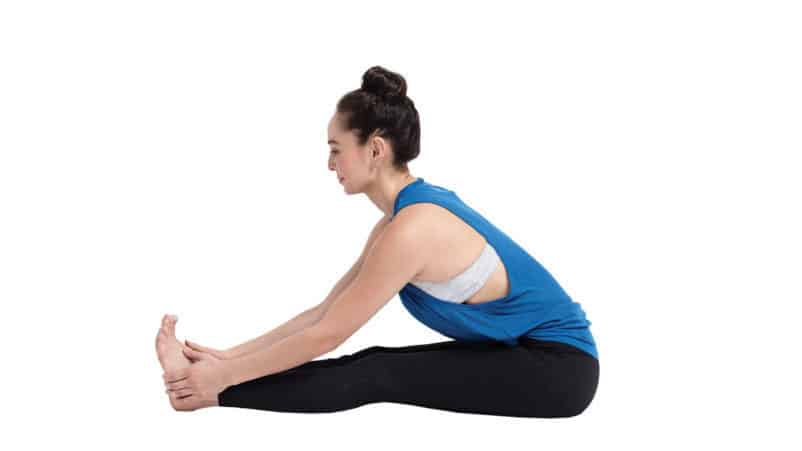 yoga in avanti curva